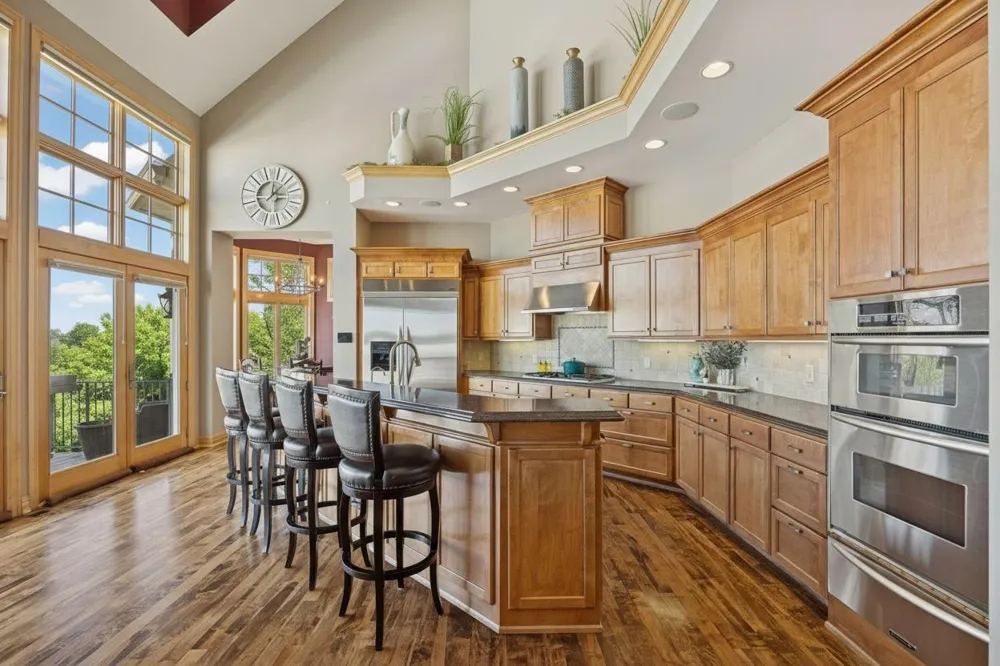 22620 Hayward Avenue Forest Lake, MN 55025
