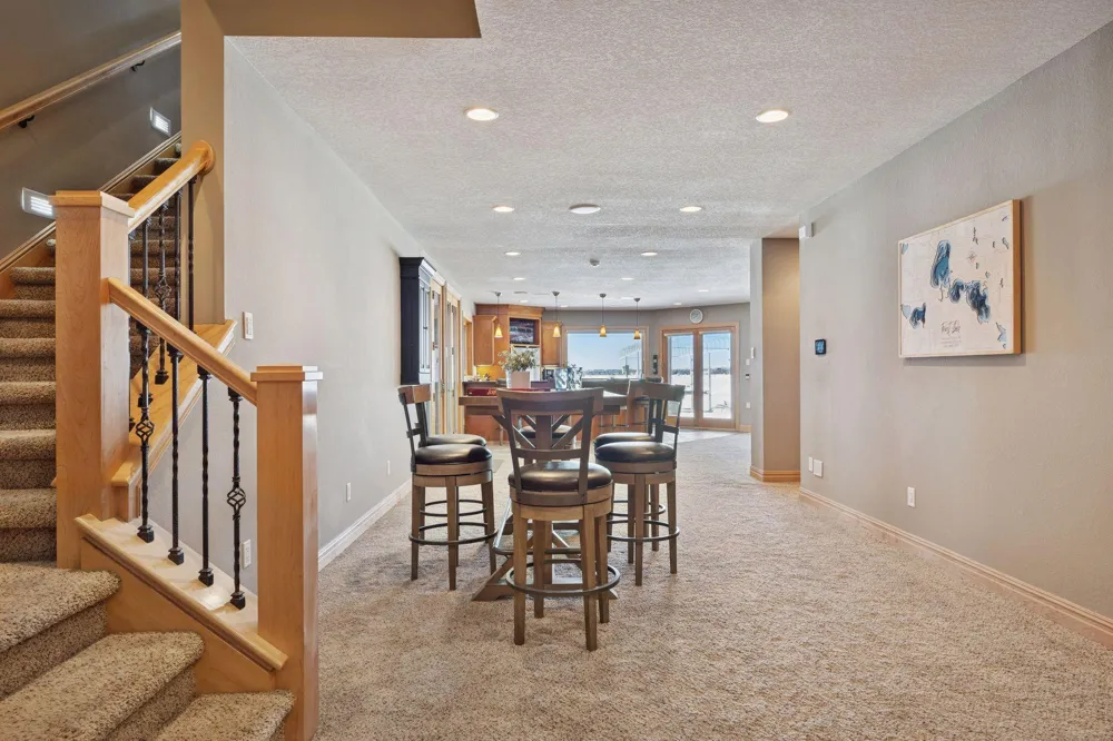 22620 Hayward Avenue Forest Lake, MN 55025