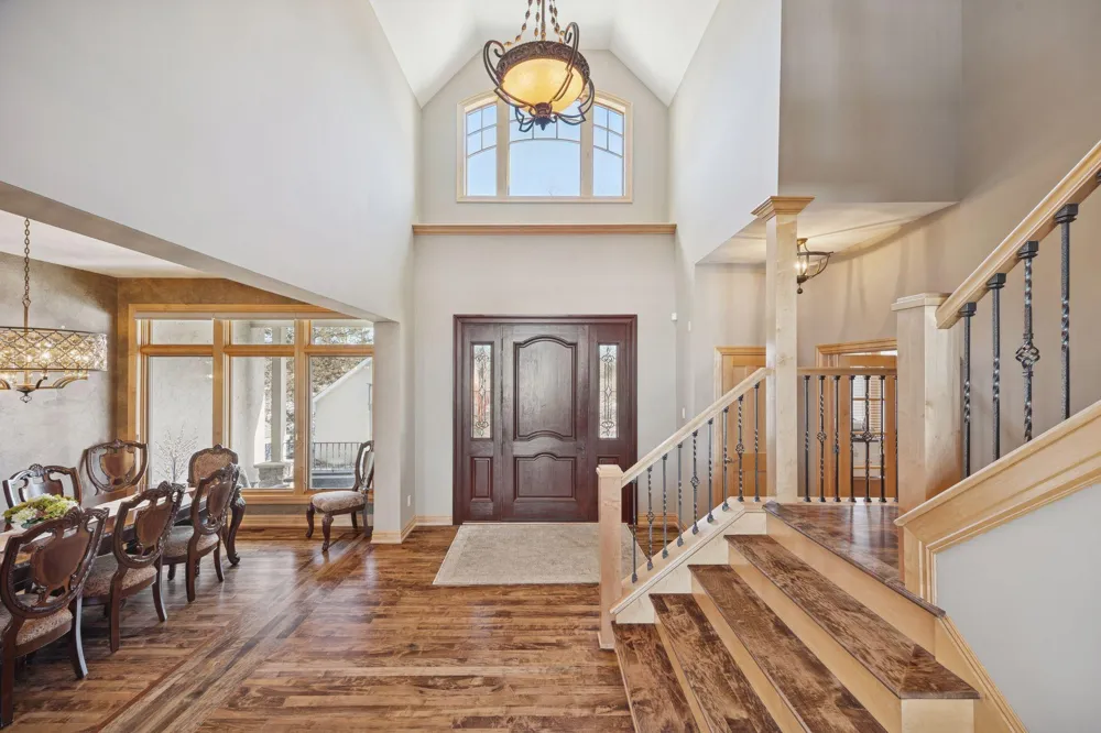 22620 Hayward Avenue Forest Lake, MN 55025