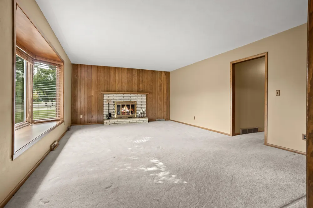2503 14th Street S Moorhead, MN 56560