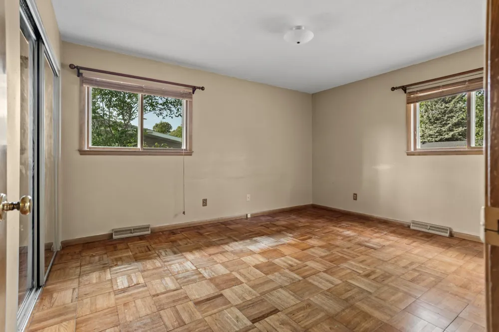 2503 14th Street S Moorhead, MN 56560