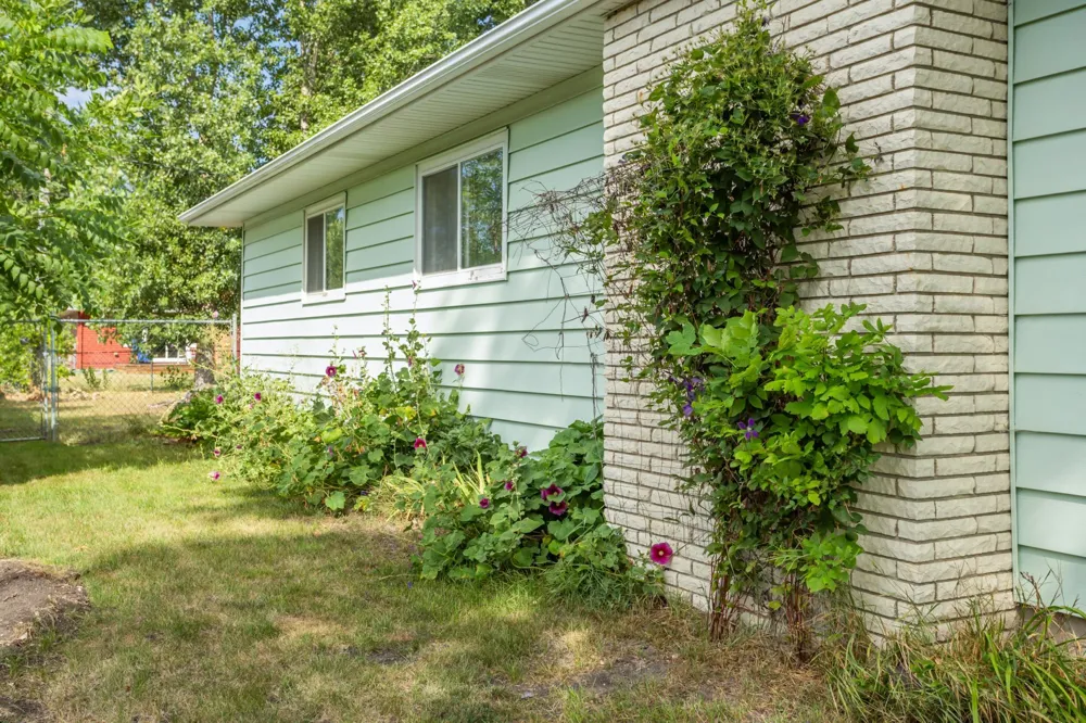 2503 14th Street S Moorhead, MN 56560