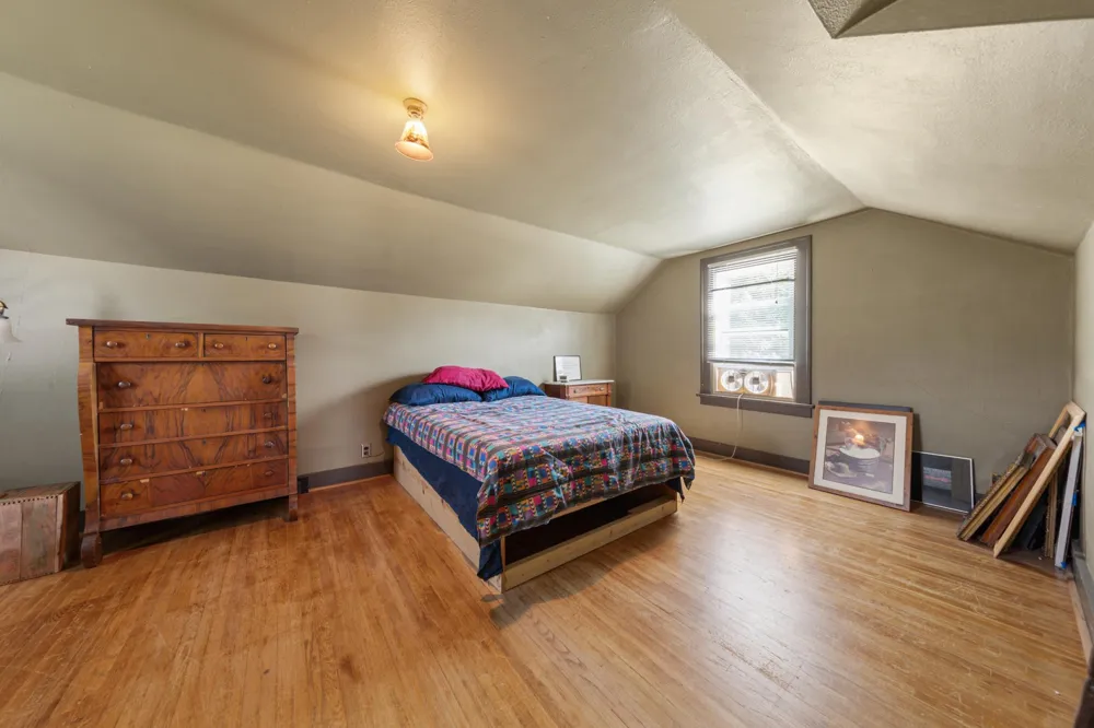 122 W School Street Owatonna, MN 55060