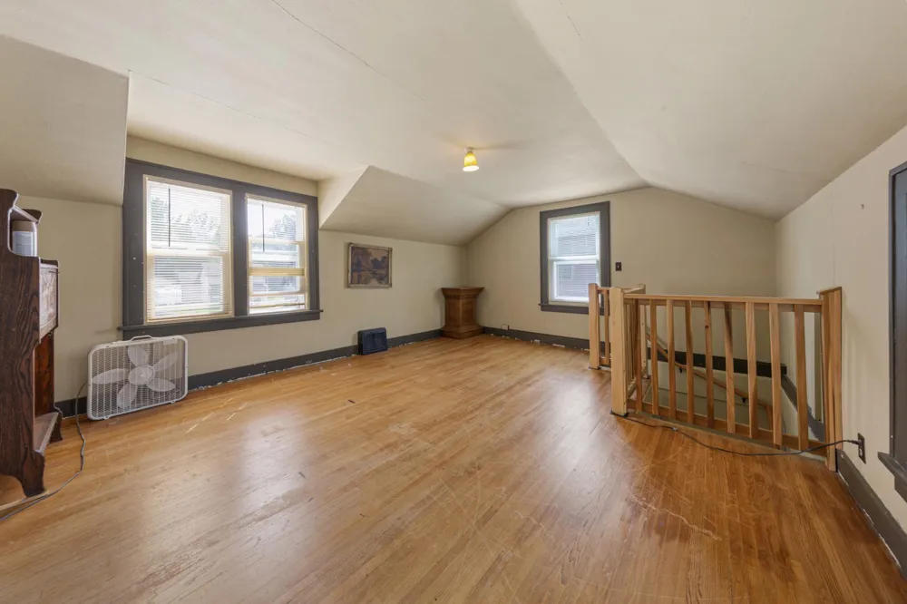 122 W School Street Owatonna, MN 55060