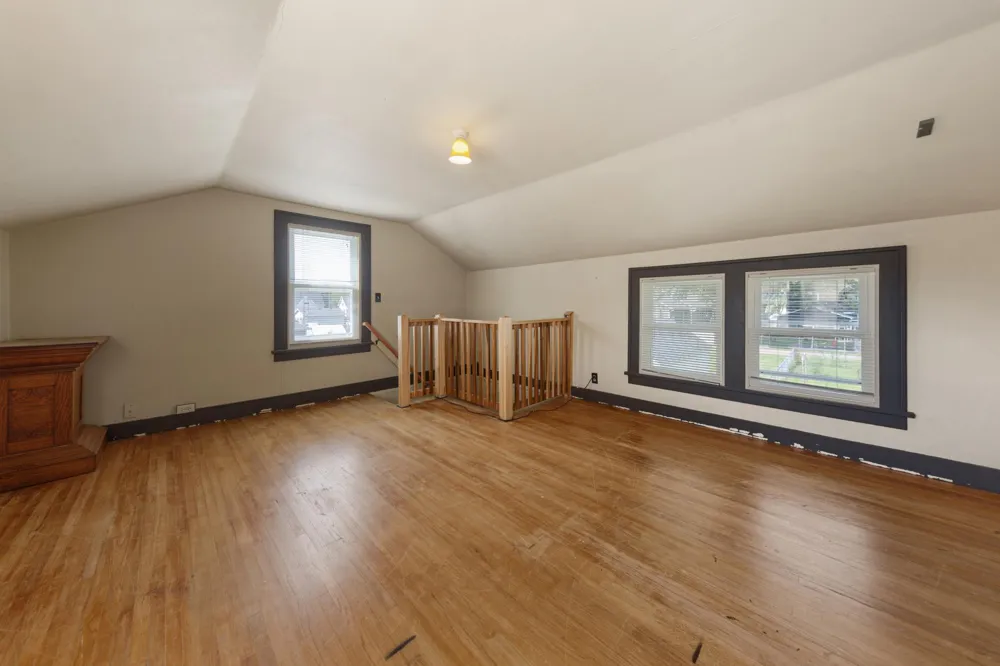 122 W School Street Owatonna, MN 55060