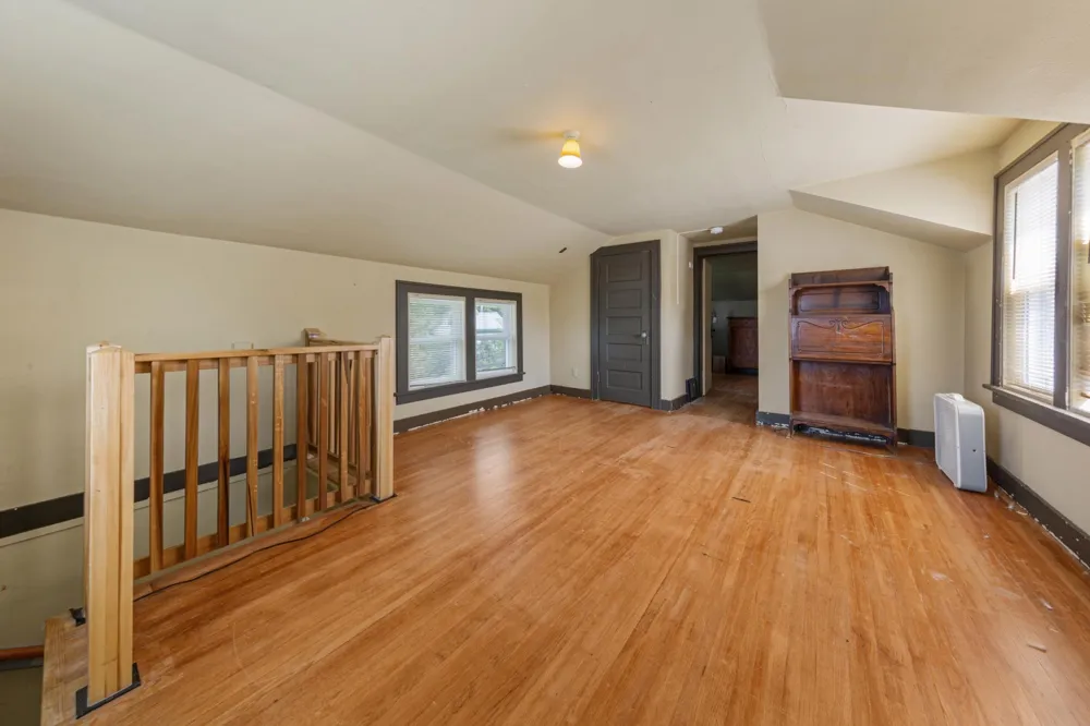 122 W School Street Owatonna, MN 55060