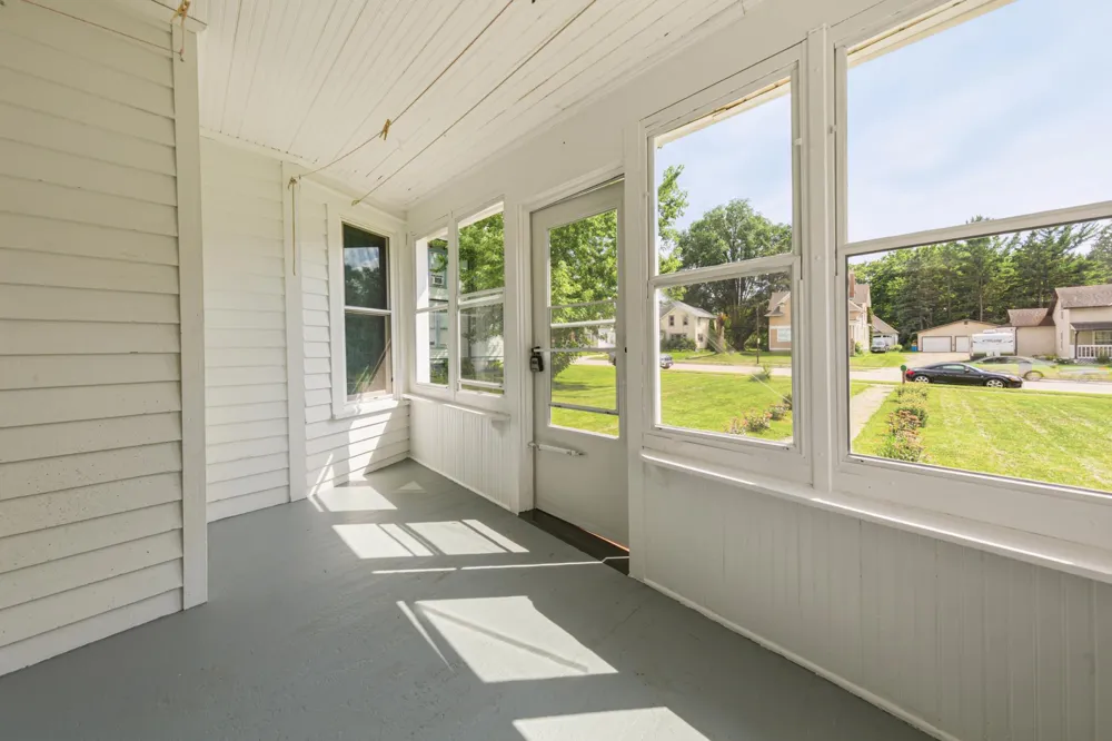 122 W School Street Owatonna, MN 55060