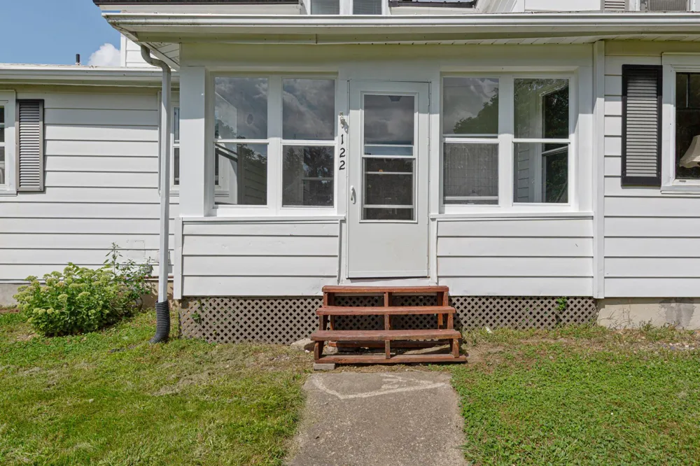 122 W School Street Owatonna, MN 55060