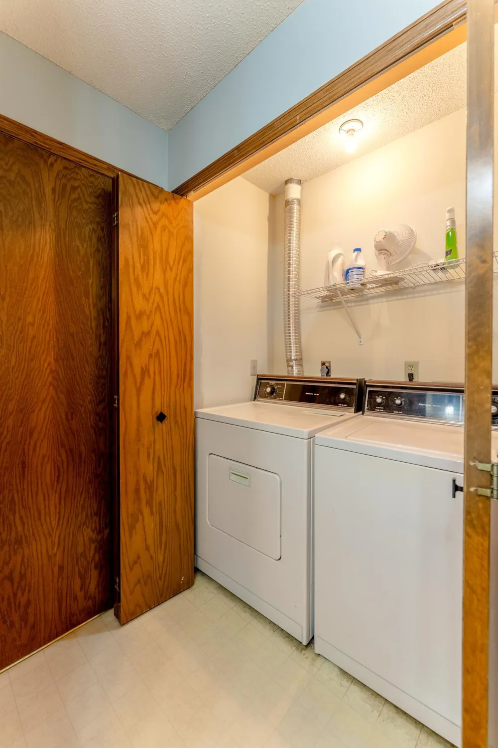 14020 44th Place #2 Plymouth, MN 55446