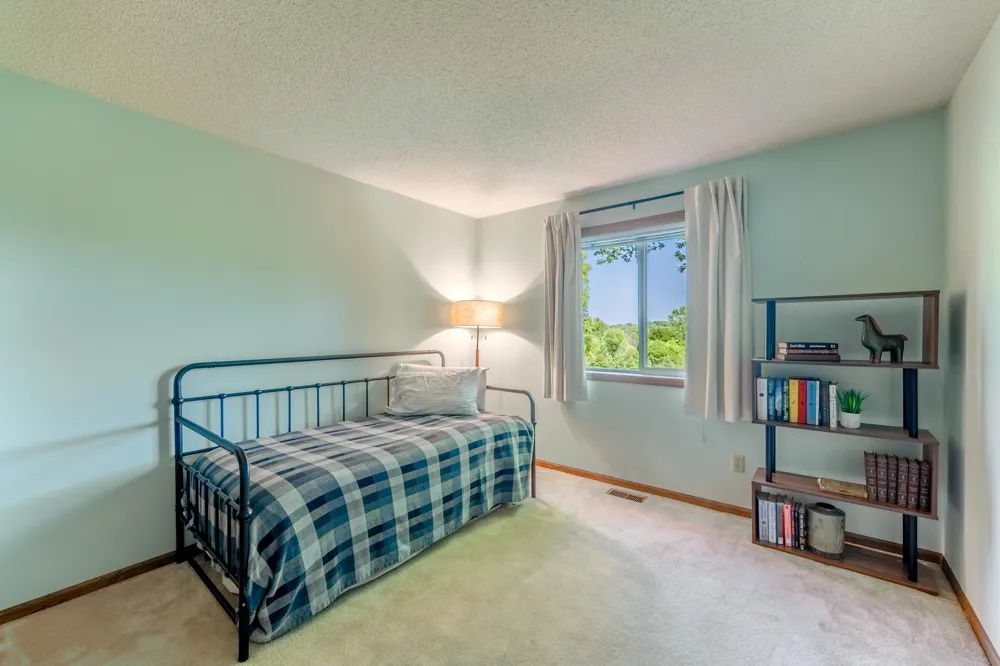 14020 44th Place #2 Plymouth, MN 55446