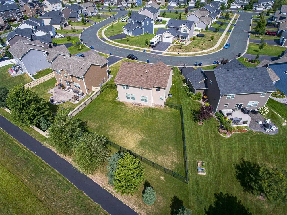 1968 Eagle Ridge Loop Shakopee, MN 55379