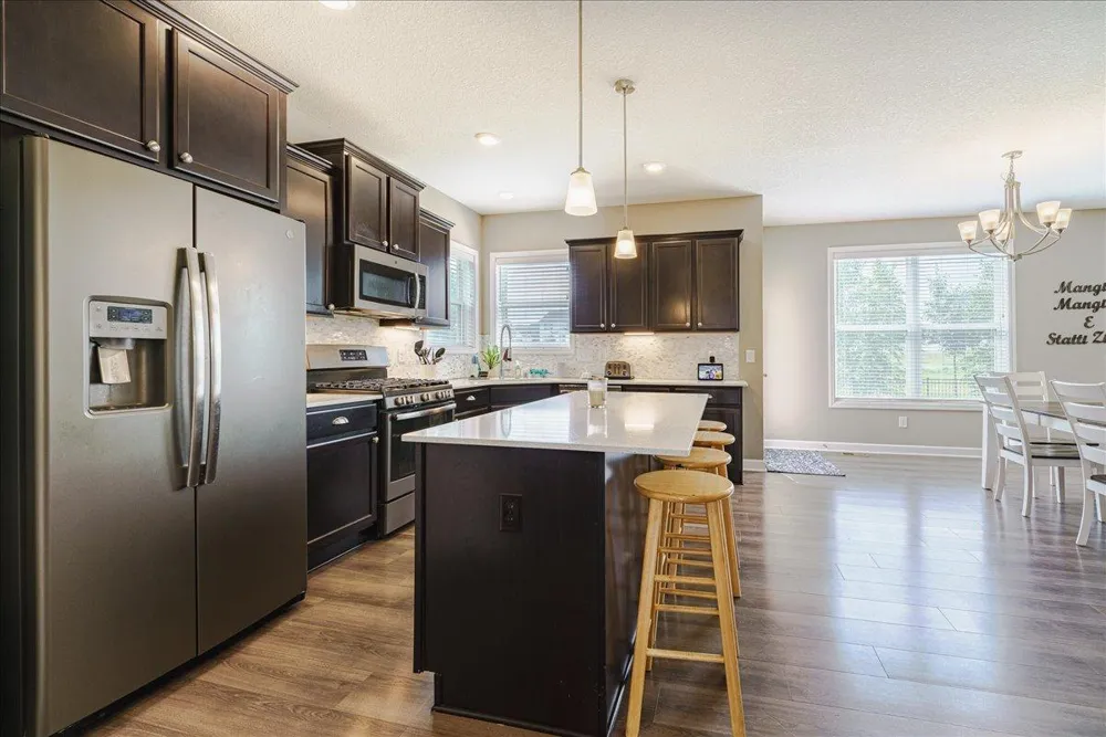 1968 Eagle Ridge Loop Shakopee, MN 55379