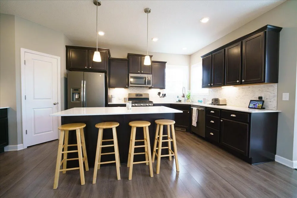 1968 Eagle Ridge Loop Shakopee, MN 55379