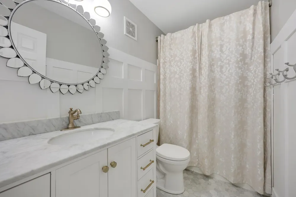 6997 Edington Circle Shakopee, MN 55379