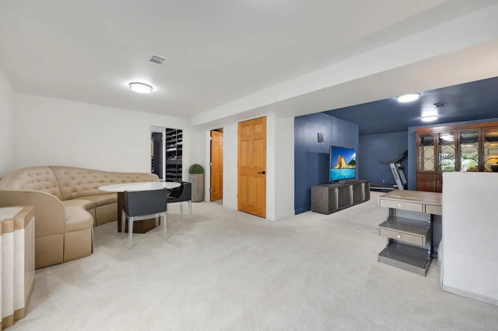 6997 Edington Circle Shakopee, MN 55379