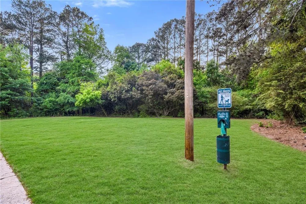 25 Country Court Alpharetta, GA 30005