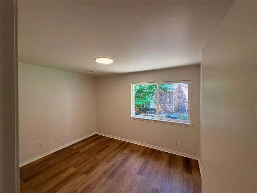 25 Country Court Alpharetta, GA 30005
