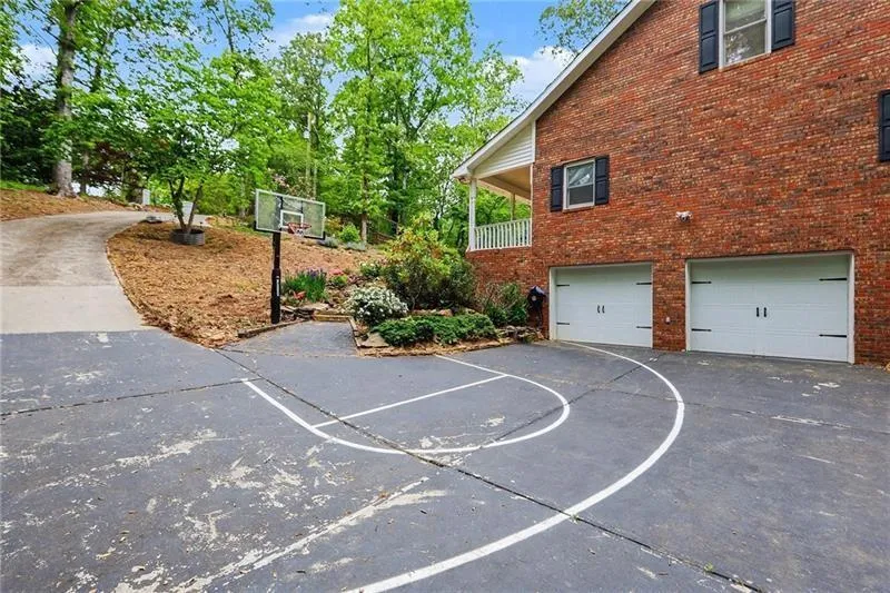 5735 E Ridge Drive Douglasville, GA 30135