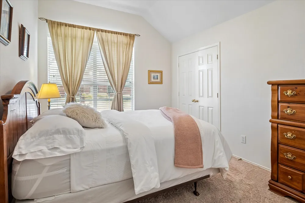 1537 Bosque Drive Carrollton, TX 75010