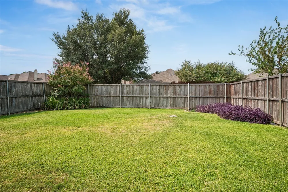 1537 Bosque Drive Carrollton, TX 75010