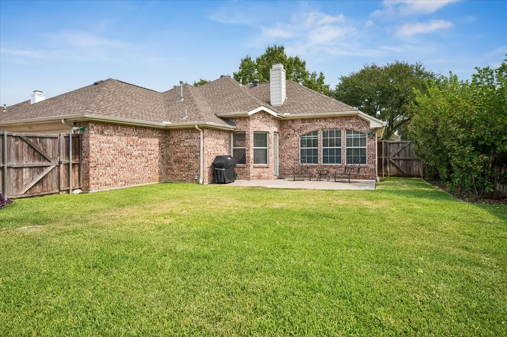 1537 Bosque Drive Carrollton, TX 75010