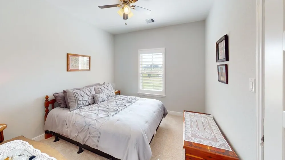 1325 Palomino Trail Angleton, TX 77515