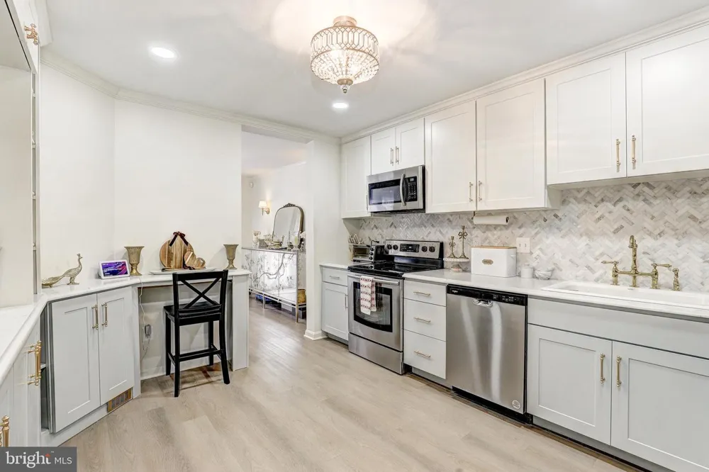64 RIVER OAKS CIRCLE Baltimore, MD 21208