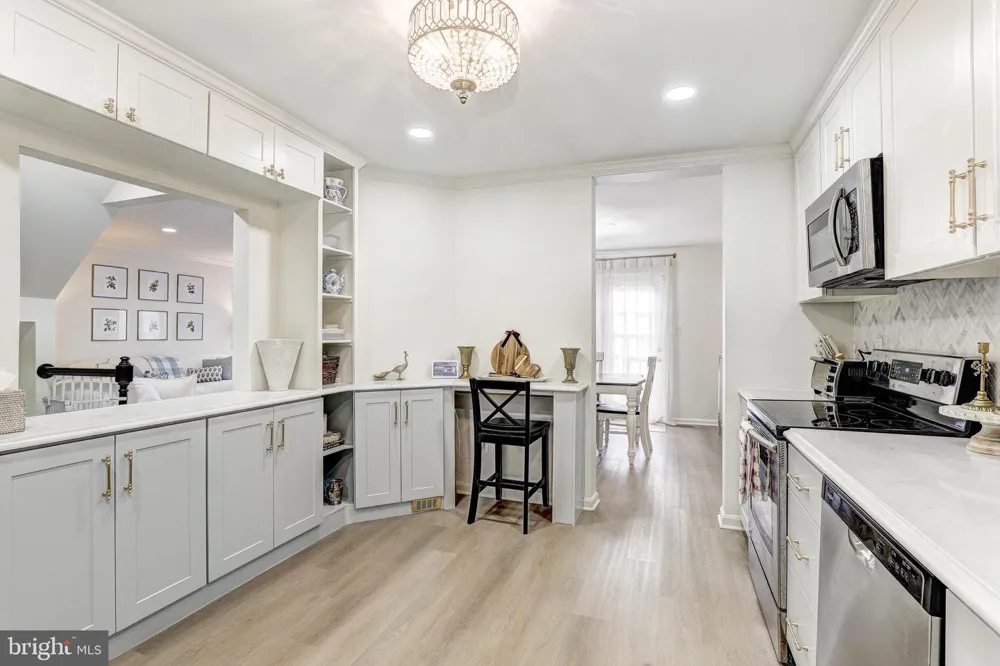 64 RIVER OAKS CIRCLE Baltimore, MD 21208