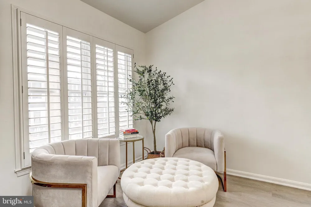 64 RIVER OAKS CIRCLE Baltimore, MD 21208