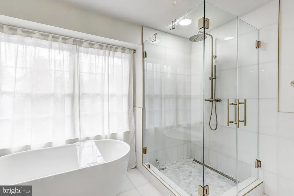 64 RIVER OAKS CIRCLE Baltimore, MD 21208