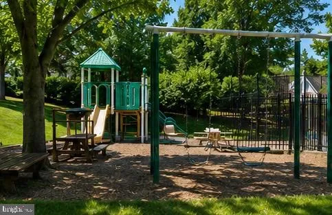64 RIVER OAKS CIRCLE Baltimore, MD 21208