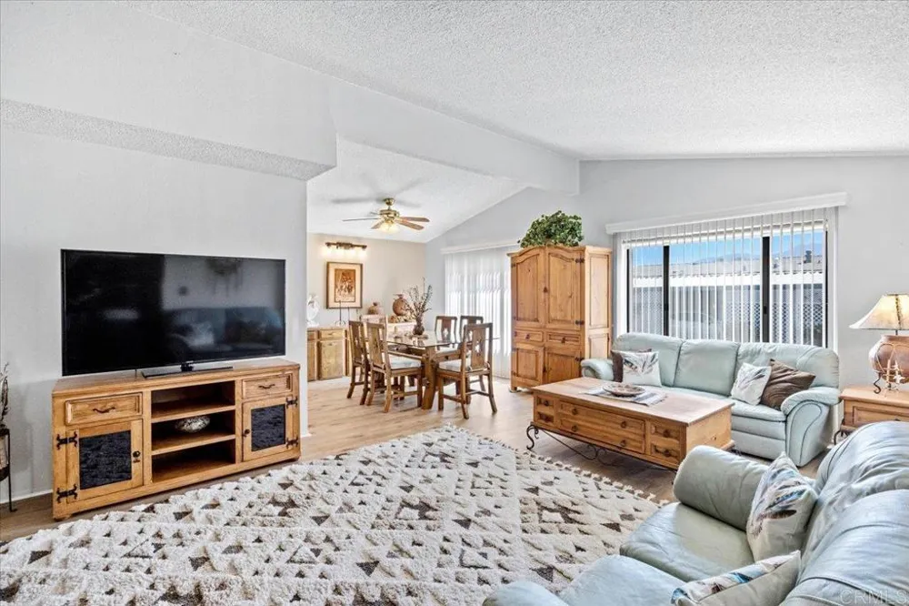1300 W Menlo Ave #181 Hemet, CA 92543