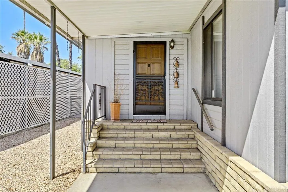 1300 W Menlo Ave #181 Hemet, CA 92543