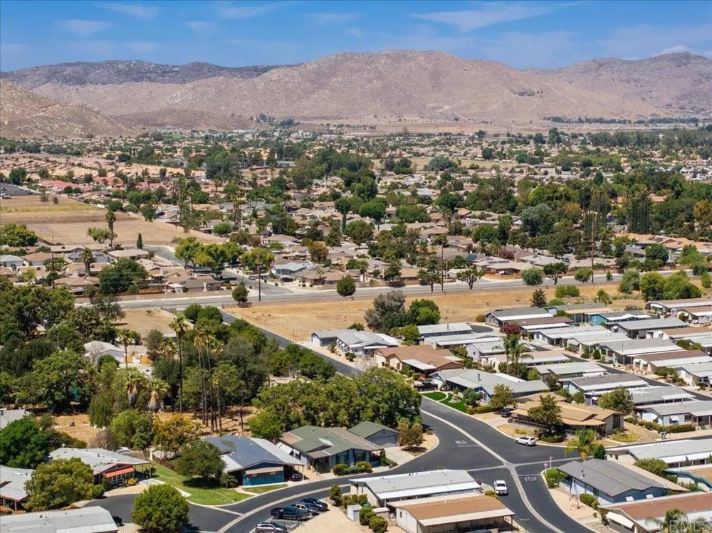1300 W Menlo Ave #181 Hemet, CA 92543
