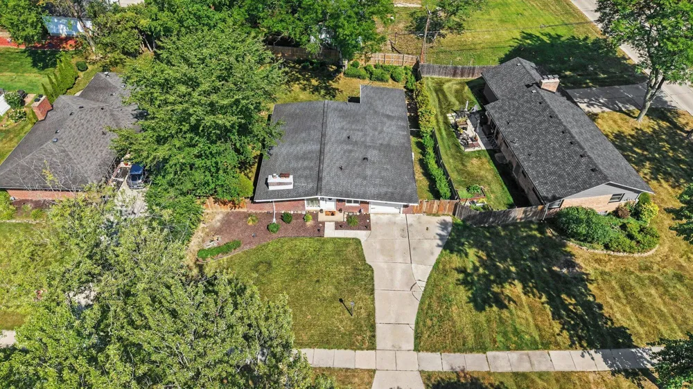29928 Rock Creek Drive Southfield, MI 48076