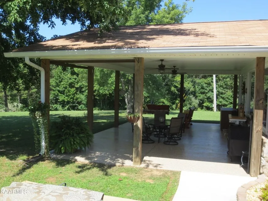 1011 Brickell Ridge Rd Decatur, TN 37322