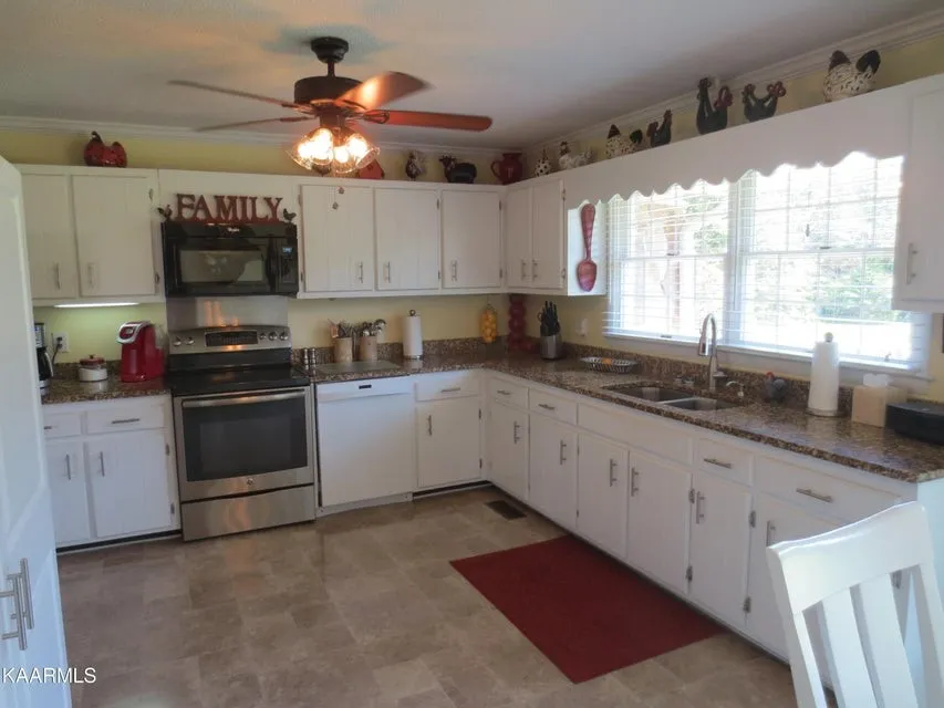 1011 Brickell Ridge Rd Decatur, TN 37322