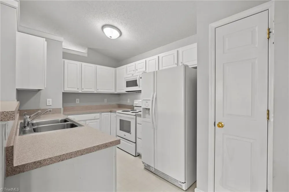 831 Timberline Ridge Court Winston-Salem, NC 27106