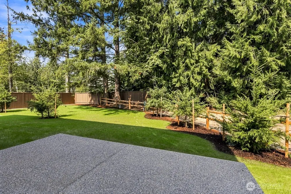16036 SE 141st Place #8 Renton, WA 98059
