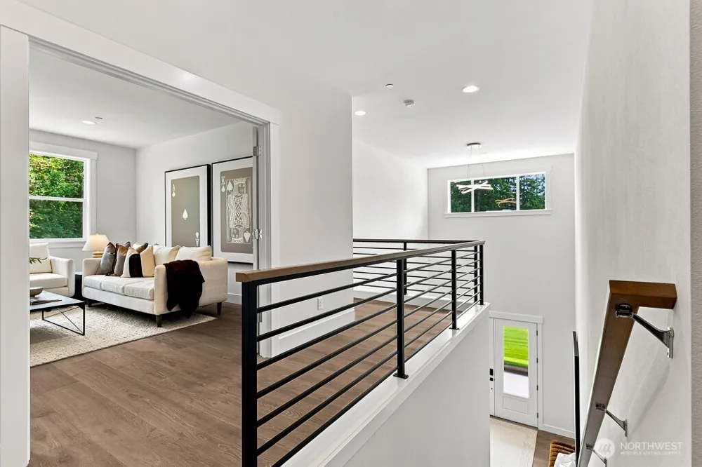 16036 SE 141st Place #8 Renton, WA 98059