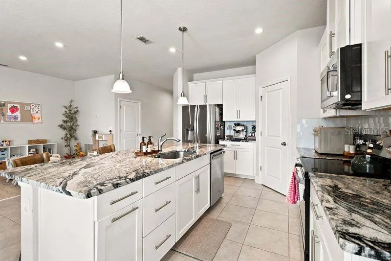 5546 TOULOUSE LANE St Cloud, FL 34771