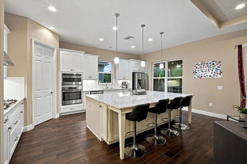 3816 BONFIRE DRIVE Odessa, FL 33556