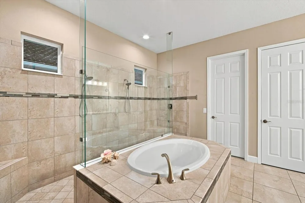 3816 BONFIRE DRIVE Odessa, FL 33556
