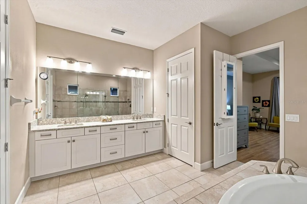 3816 BONFIRE DRIVE Odessa, FL 33556