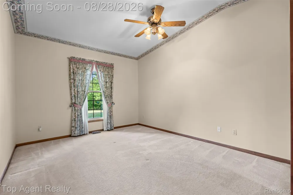 14430 Cove Creek Court Shelby Charter Township, MI 48315