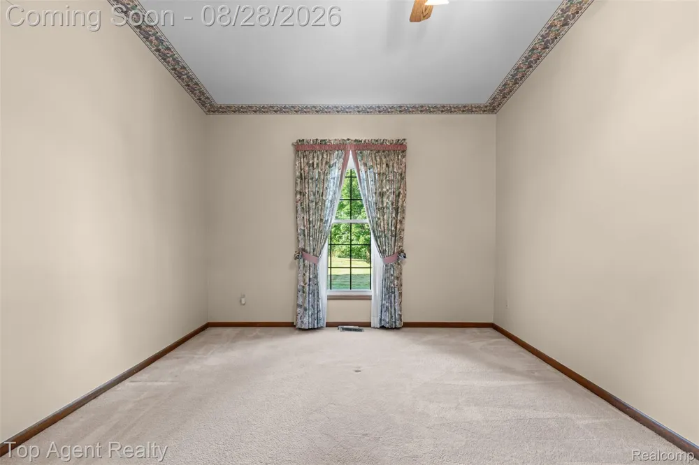 14430 Cove Creek Court Shelby Charter Township, MI 48315