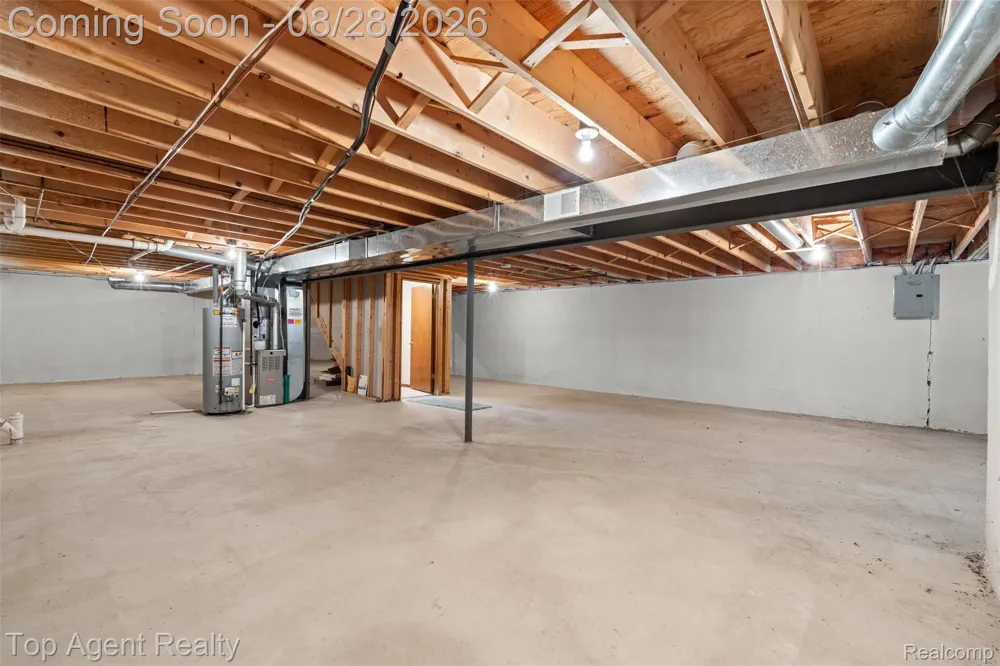 14430 Cove Creek Court Shelby Charter Township, MI 48315
