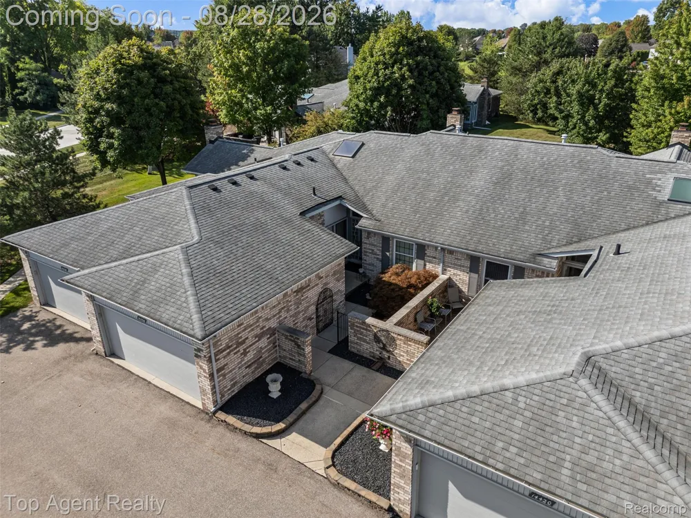 14430 Cove Creek Court Shelby Charter Township, MI 48315