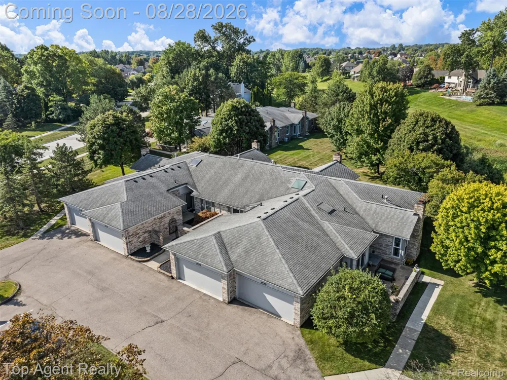 14430 Cove Creek Court Shelby Charter Township, MI 48315