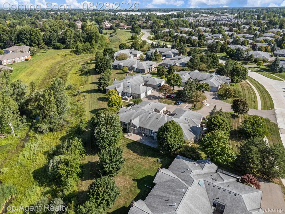 14430 Cove Creek Court Shelby Charter Township, MI 48315